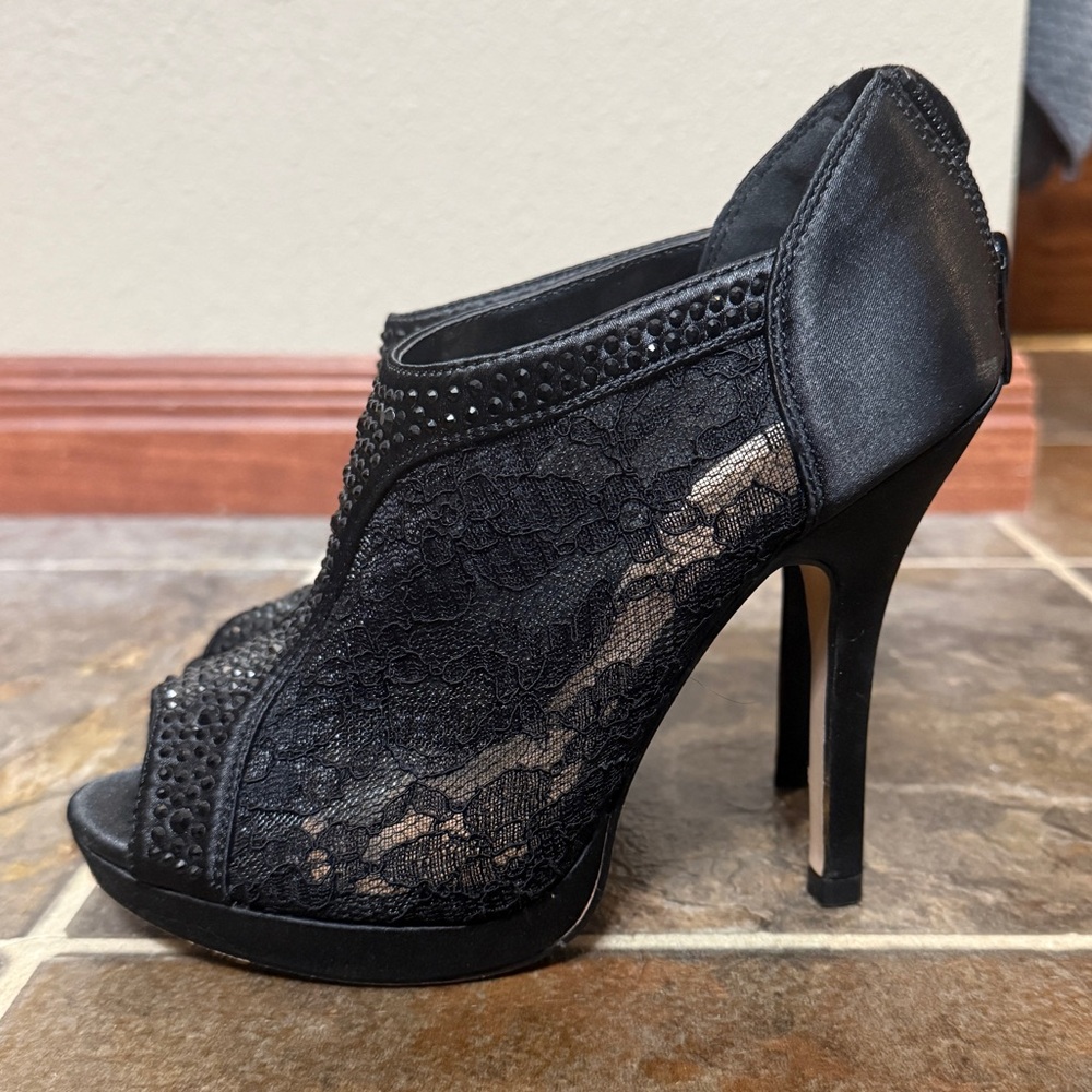 De Blossom Collection Black Lace Peep-Toe Heels
